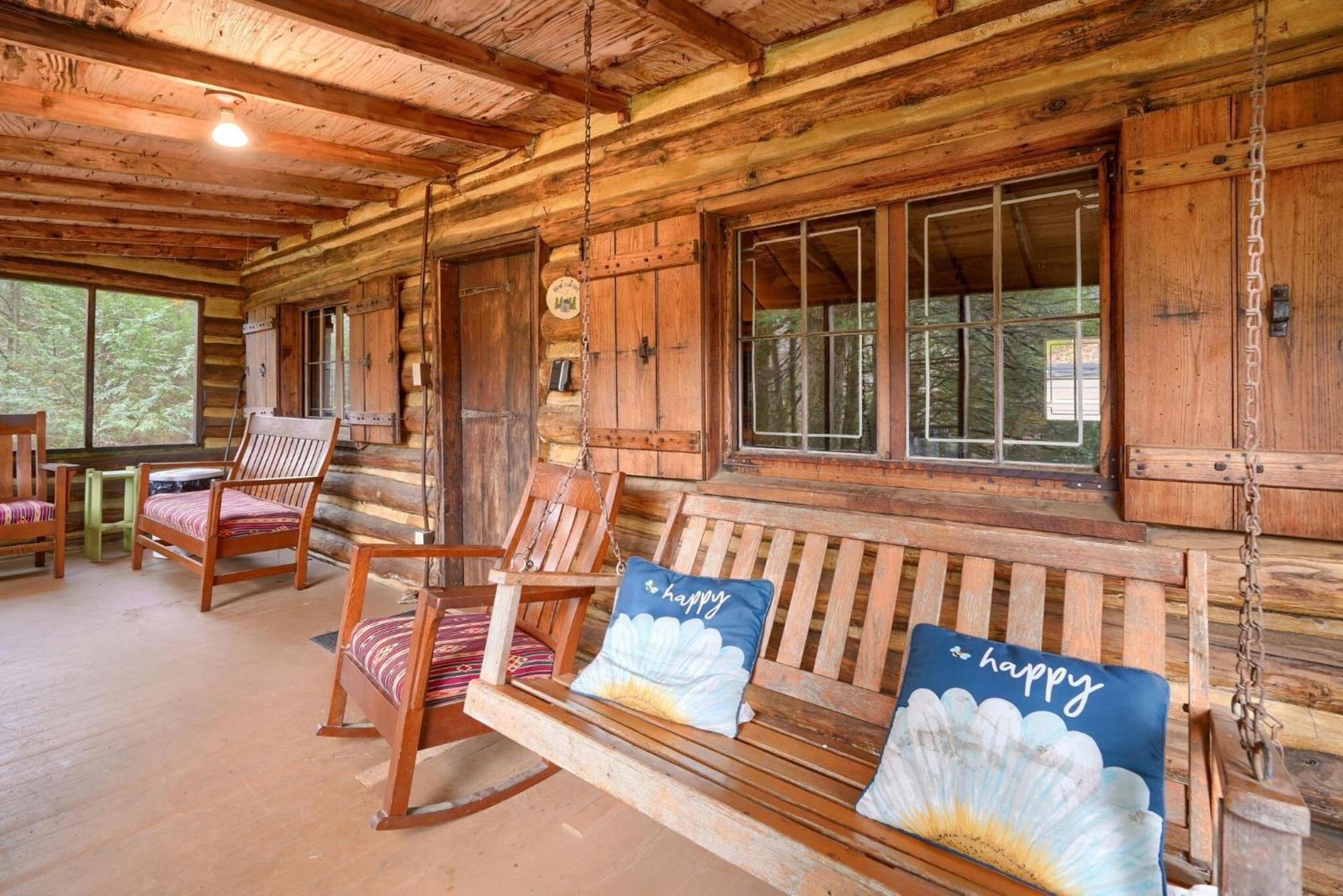 Russell Cabin Logan Exterior photo
